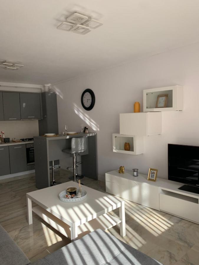 Complex Rezidential Ana - B&B