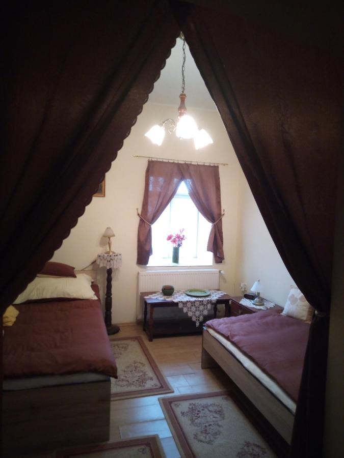 Chambre Familiale avec Salle de Bains Privative