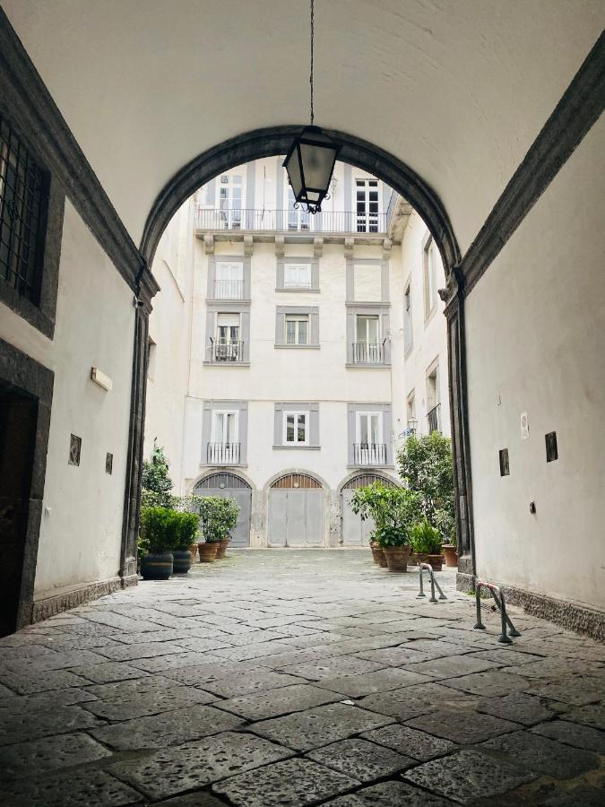 CASA NINETTA - spaccanapoli - Il tipico pianterreno della Napoli antica! - B&B
