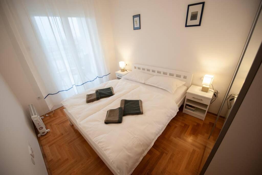 B&B Trebinje - SANSSOUCI Apartment - Bed and Breakfast Trebinje