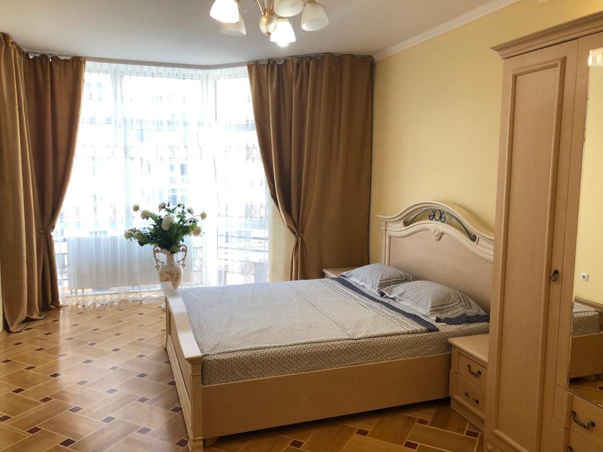 B&B Leopoli - VIP Апартаменти Львів Сихів центр Червоної Калини - Bed and Breakfast Leopoli