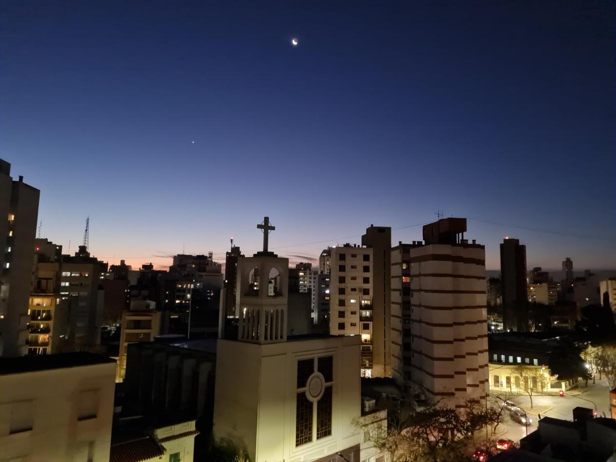 Confort Platense departamento con cochera - B&B
