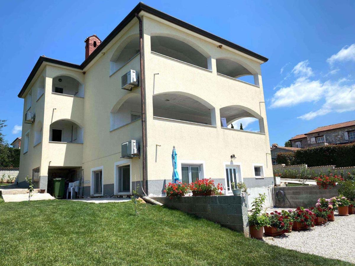 Apartment in Sveti Lovrec - Istrien 27830 - B&B