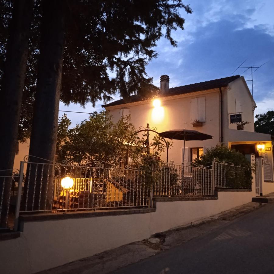 B&B Tavullia - B&B Il Giardino - Bed and Breakfast Tavullia