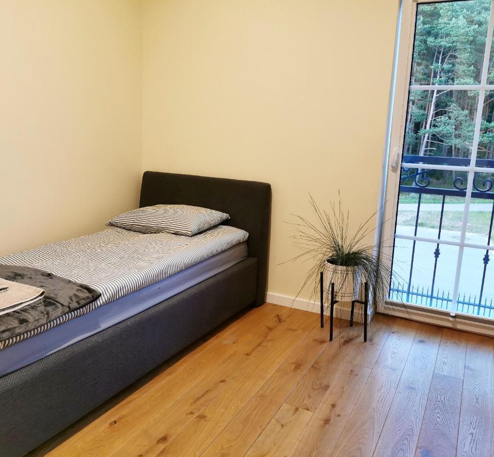 Melnrage Beach cozy apartments & terrace - pine view sea entry - Bed and Breakfast Klaipėda