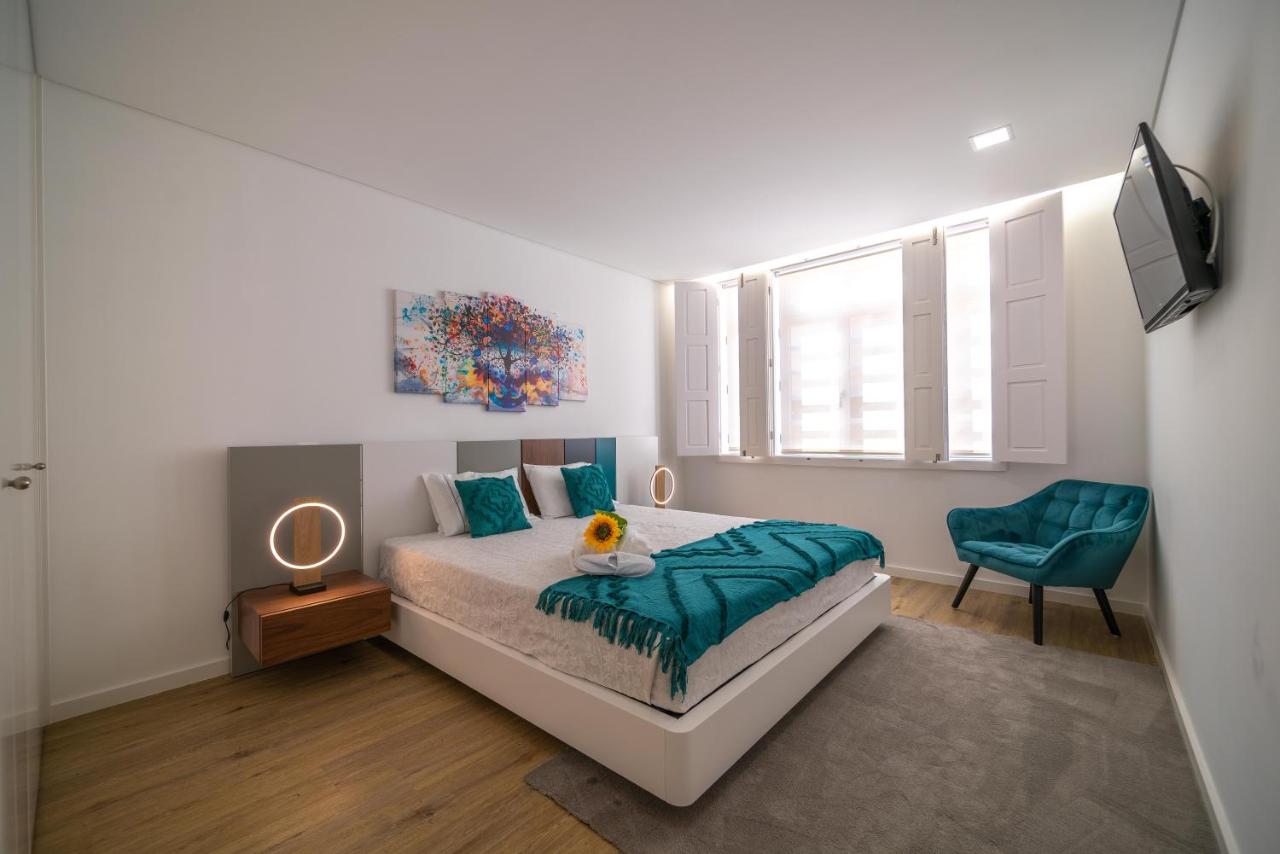 Apartment mit Balkon