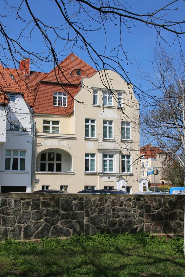 B&B Frankfurt an der Oder - Pension zum Kleistpark - Bed and Breakfast Frankfurt an der Oder