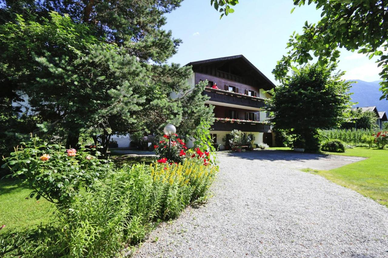 B&B Latsch - Residence Gritschhof, Laces - Bed and Breakfast Latsch