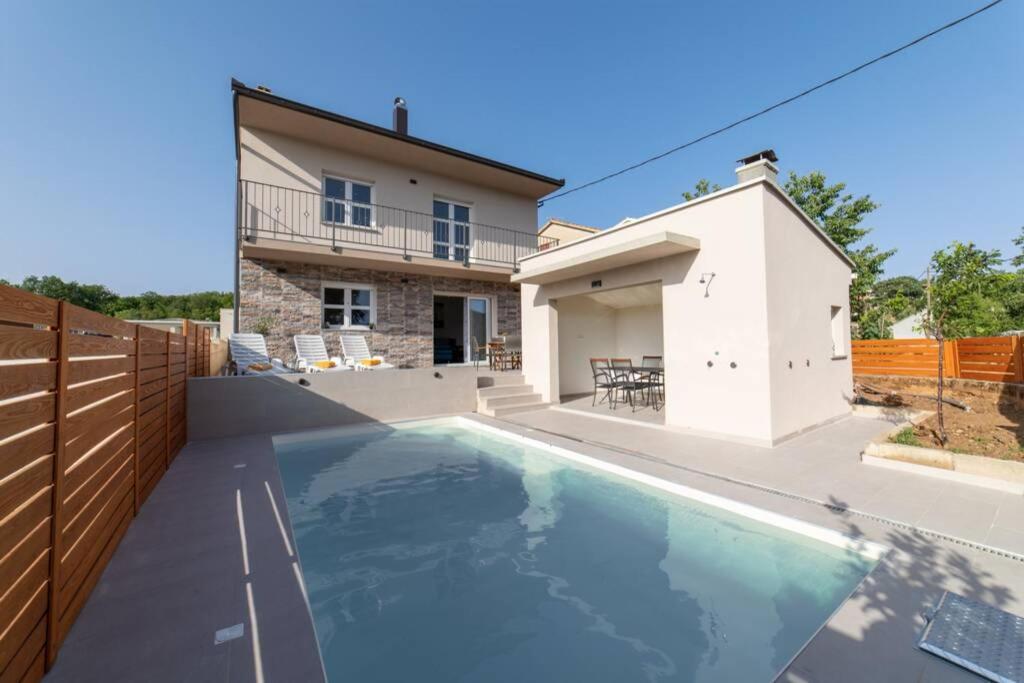 Villa Hippus - Bed and Breakfast
