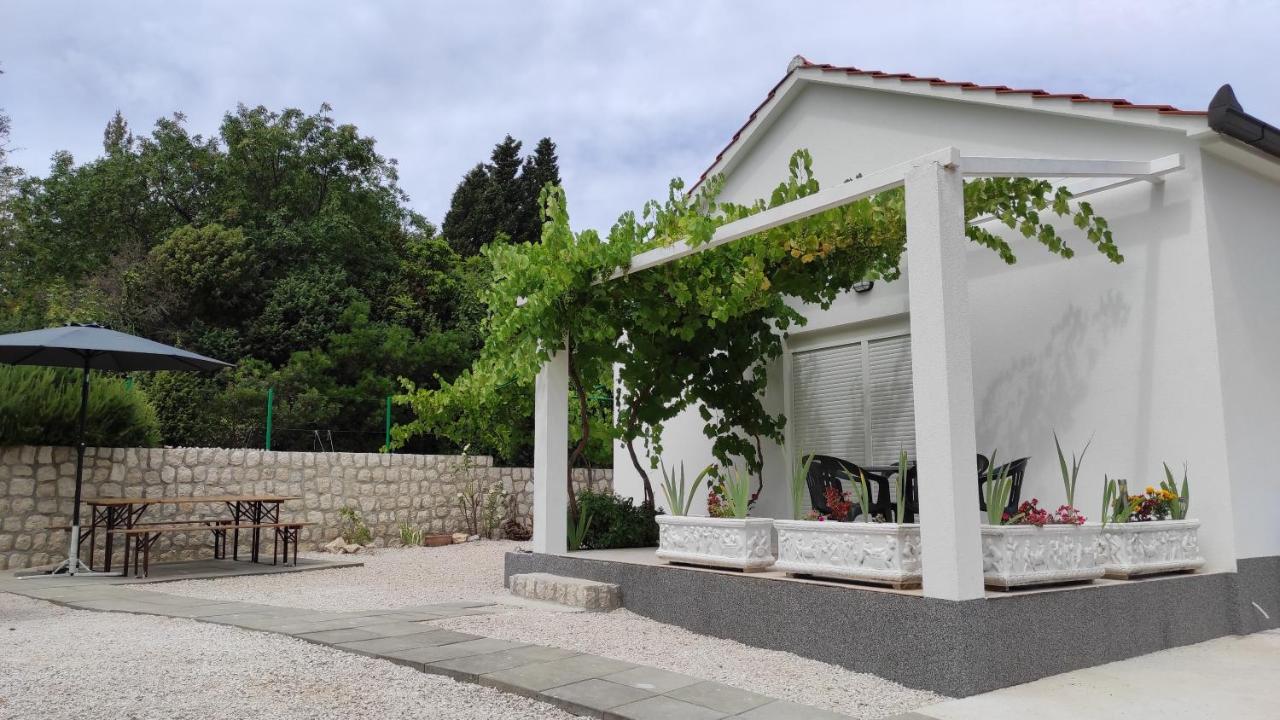 Kuća za odmor Bebić, Kremena - Chambres d’hôtes