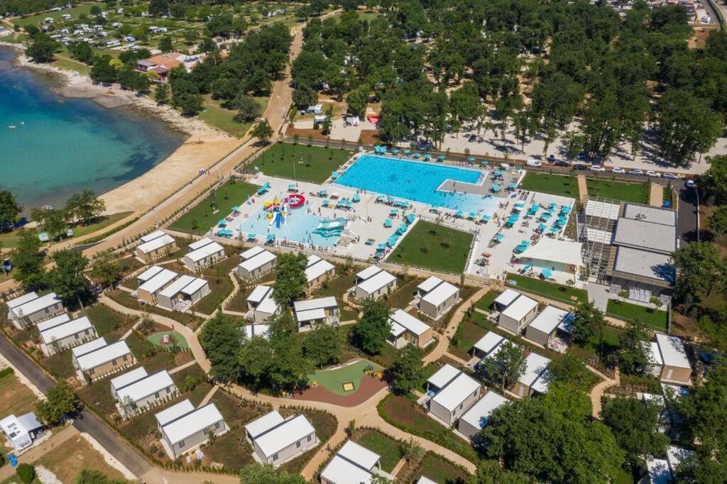 B&B Umag - Adriamar Mobile Homes in Camping Park Umag - Bed and Breakfast Umag