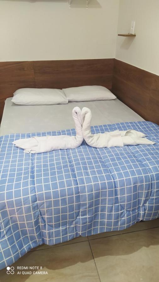 Pousada Quarto família ar, frigobar,wi fi - B&B Aparecida