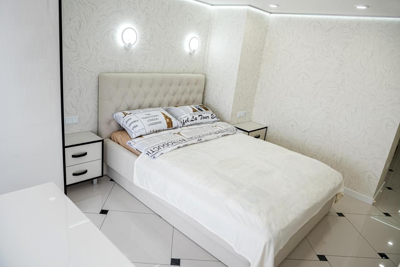 Чарівна квартира-студія на мансардному поверсі! - B&B Ternopil