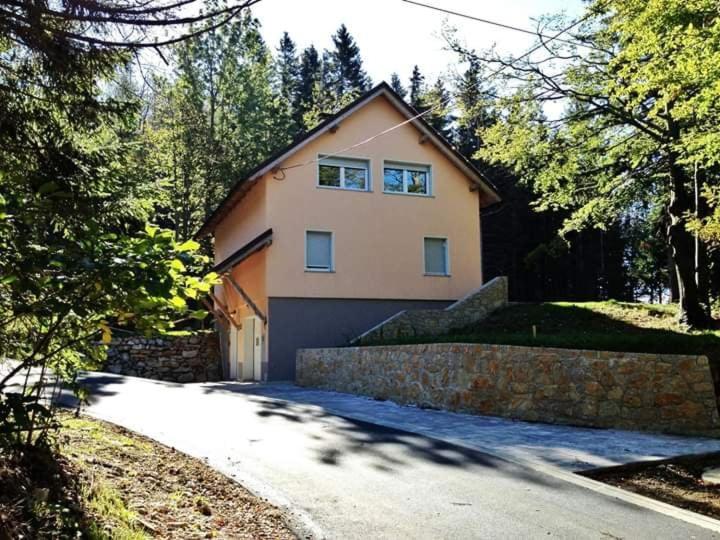 Apartmaji Velikonja - Ferienwohnung
