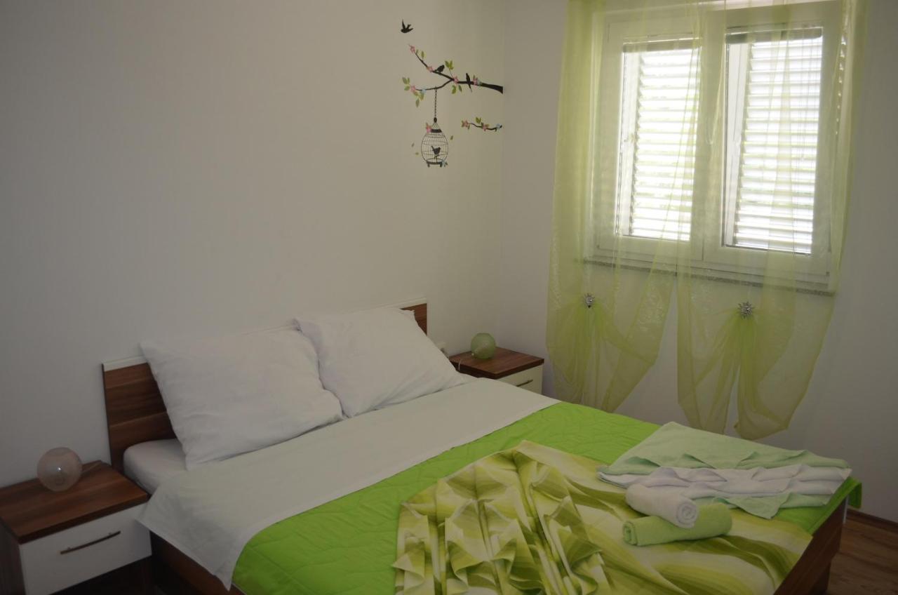 Appartamento con 2 Camere da Letto e Balcone