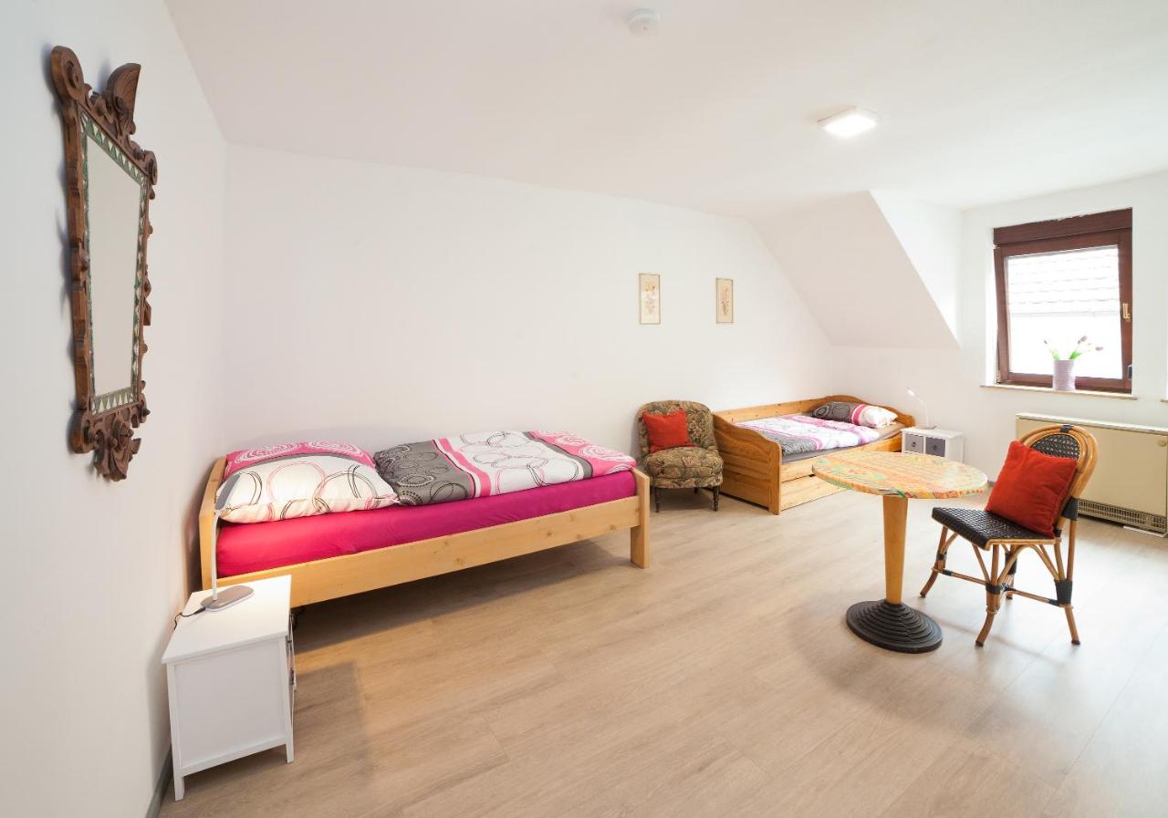Zweibettzimmer mit Gemeinschaftsbad