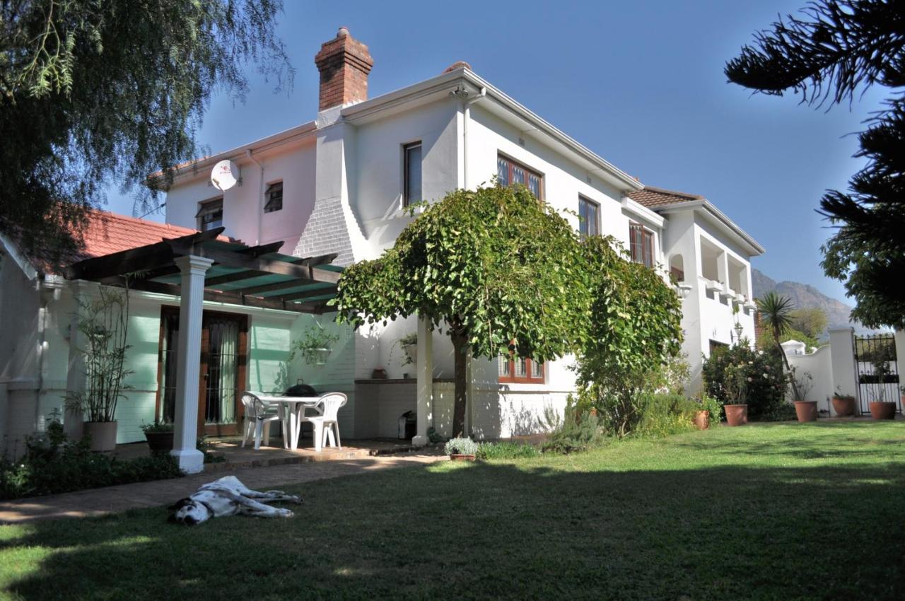 B&B Kaapstad - Applegarth B&B and Self-Catering Studios - Bed and Breakfast Kaapstad