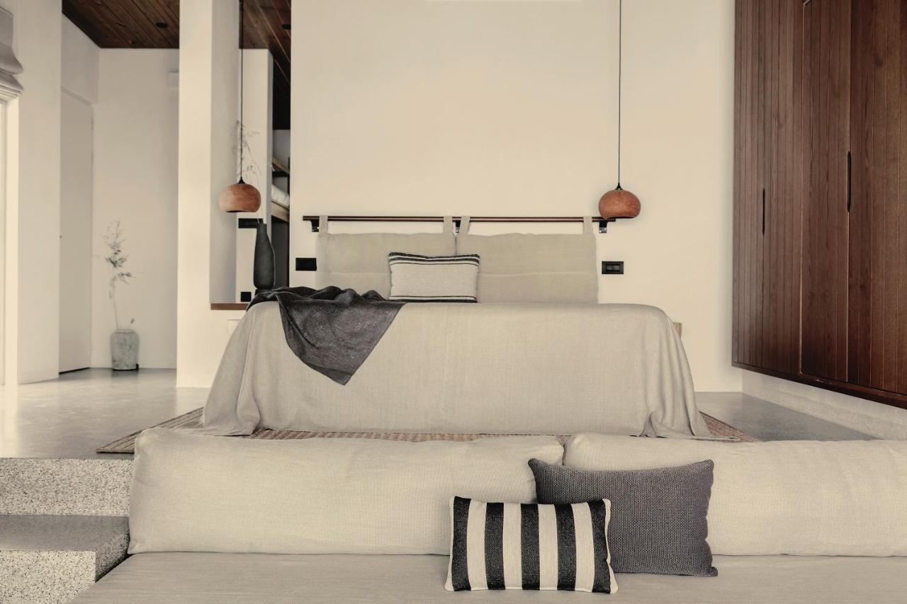 Grande Pool Suite - Seafront
