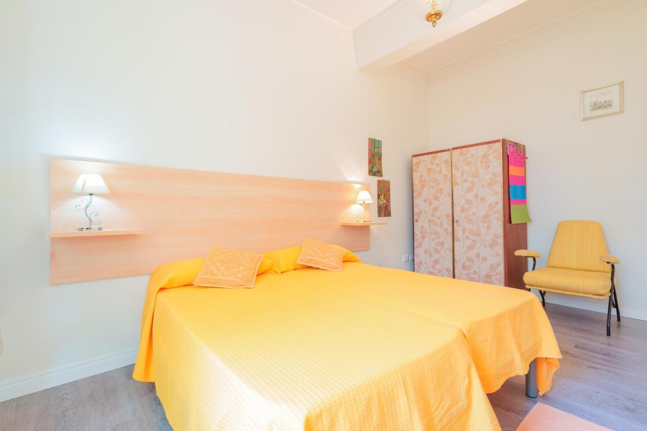 Chambre Double ou Lits Jumeaux avec Salle de Bains Privative Externe