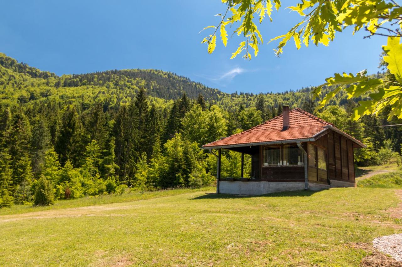 Bogu iza nogu 1 - B&B Rastište