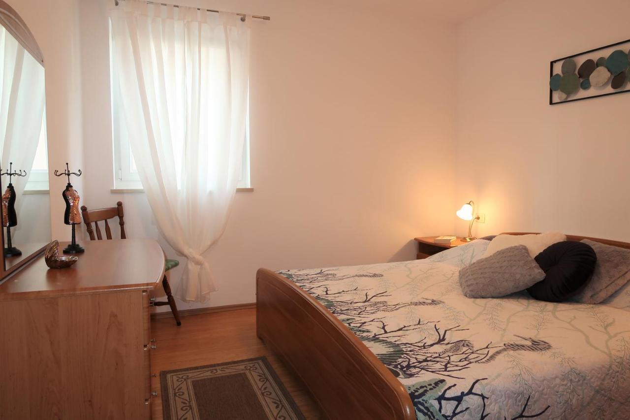 Appartamento con 2 Camere da Letto