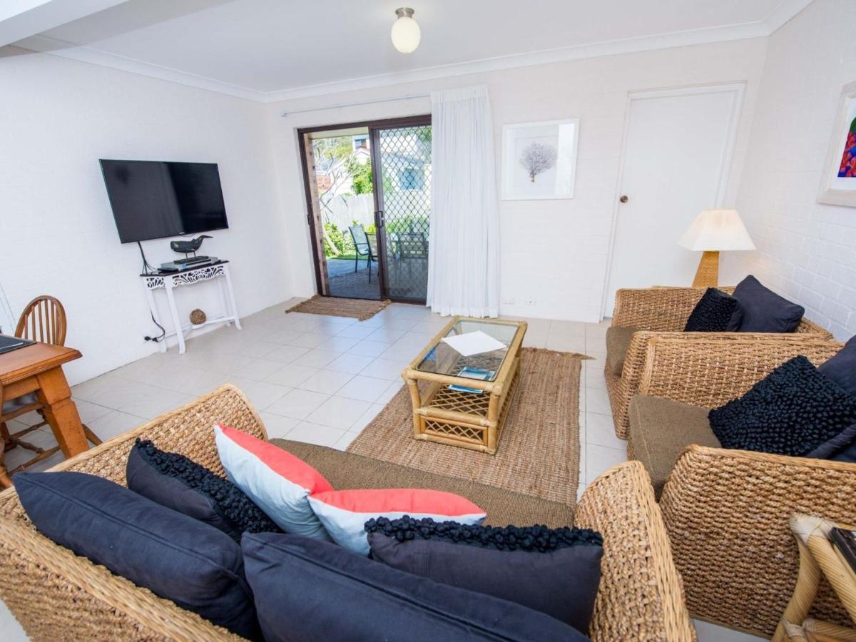 1 19 Norburn Avenue - Pet friendly property only 290 metres from Little beach waterfront. - B&B Nelson Bay
