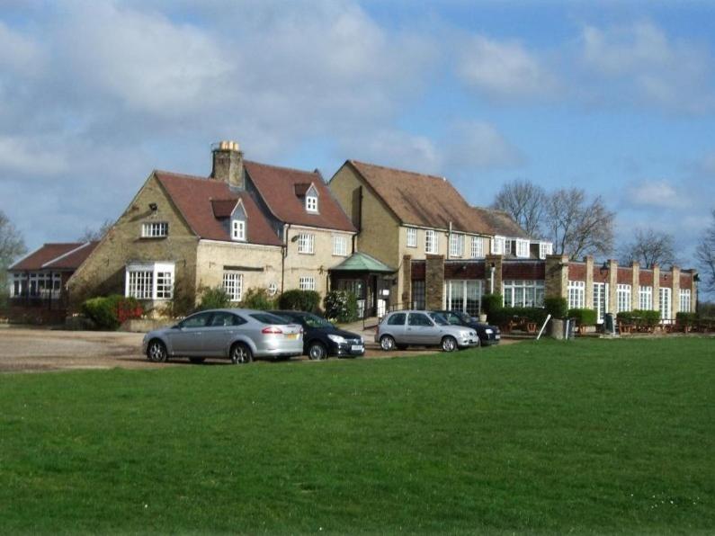 B&B Needingworth - Pike and Eel Hotel and Marina - Bed and Breakfast Needingworth