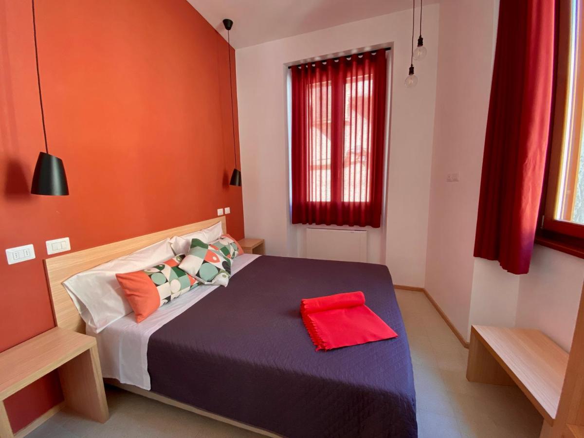 Tweepersoonskamer met 1 of 2 Bedden en Eigen Badkamer