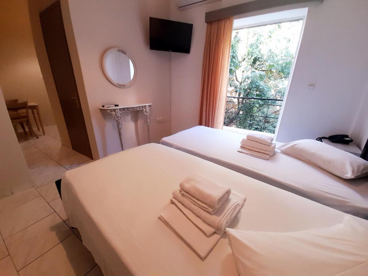 Studio with Courtyard view (2Adults) 