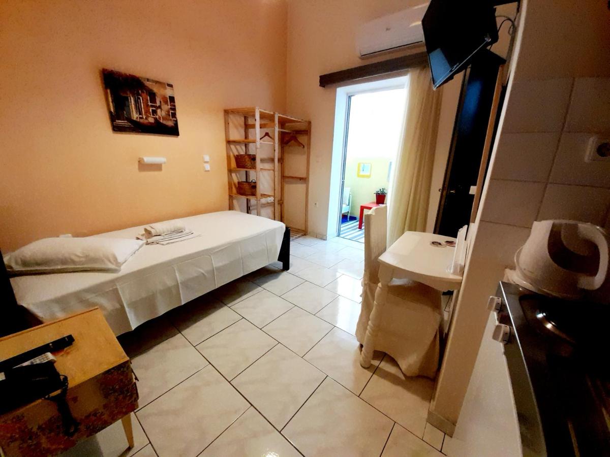 Studio (1 Adult)