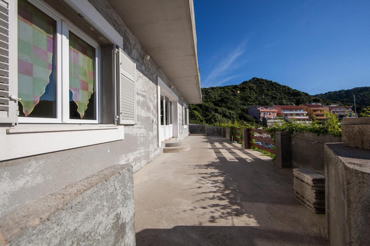 Appartamento con 1 Camera da Letto e Vista Mare