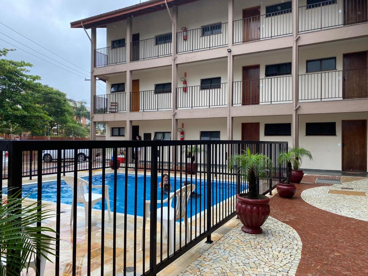 Residencial Canadá Praia Grande 100 metros - B&B Ubatuba