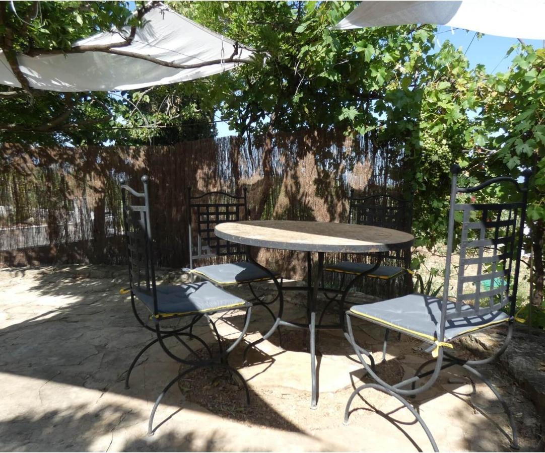 Proche Lac du Salagou, Chambre agréable avec salle d'eau et WC privé - Chambres d’hôtes Lacoste