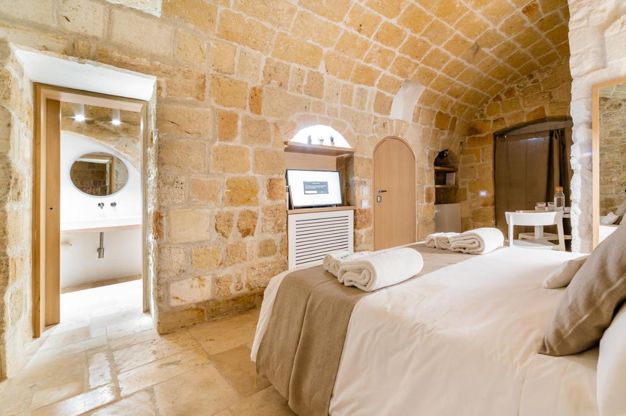 King Suite with Spa Bath and City View