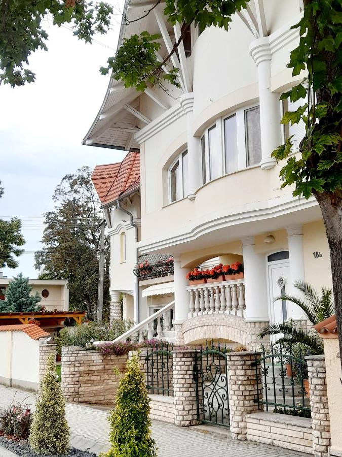 B&B Siófok - Rita apartman - Bed and Breakfast Siófok