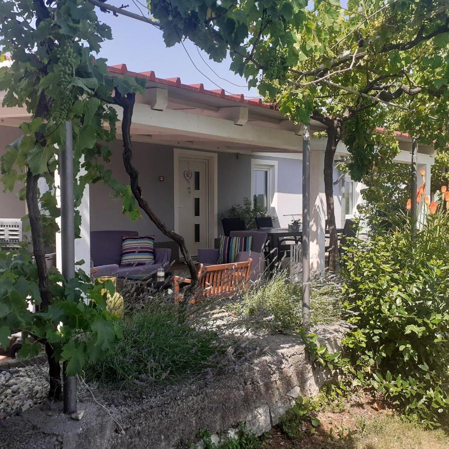 Neja - Bed and Breakfast
