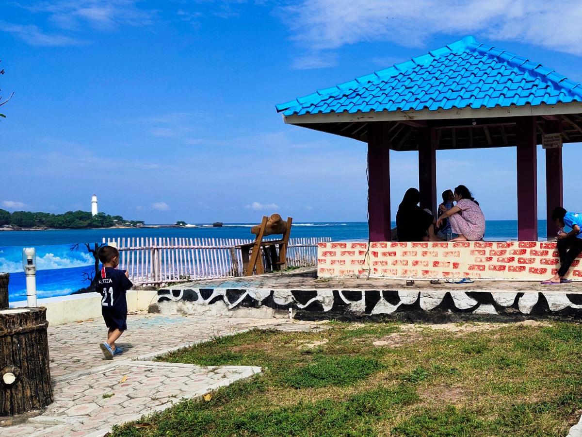 penginapan karanglaut santolo - Bed and Breakfast Cilauteureun