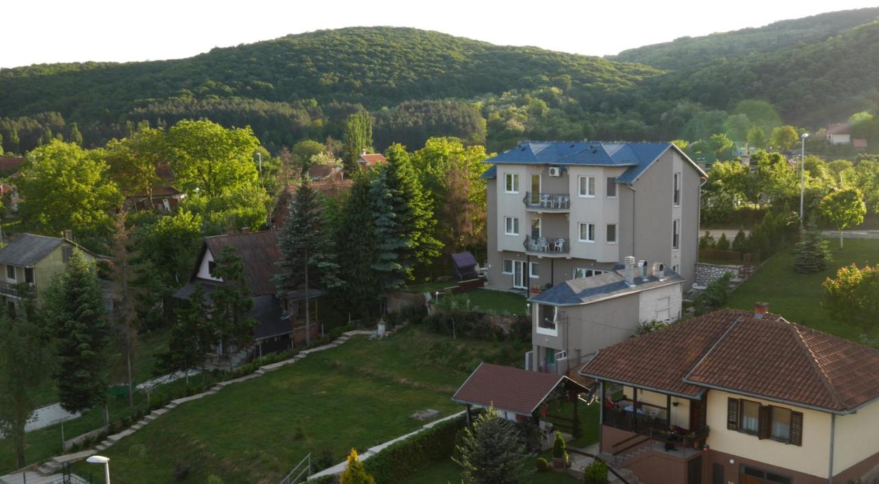 Apartments Izvor - Chambres d’hôtes