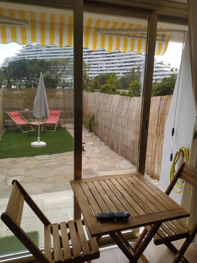 Studio Rez de jardin Marina baie des Anges - Ferienwohnung