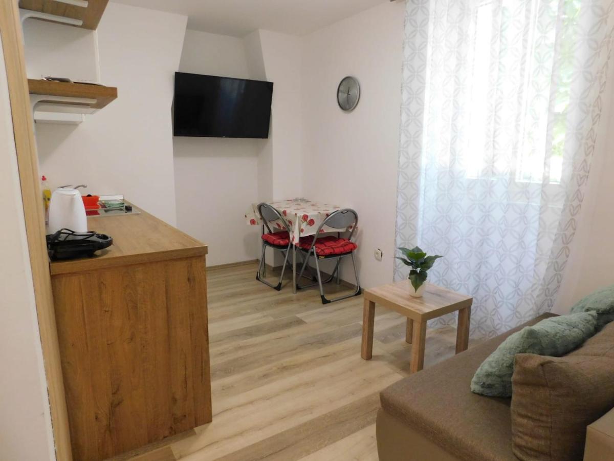 B&B Cres - Studio Apartment Marinella - Bed and Breakfast Cres