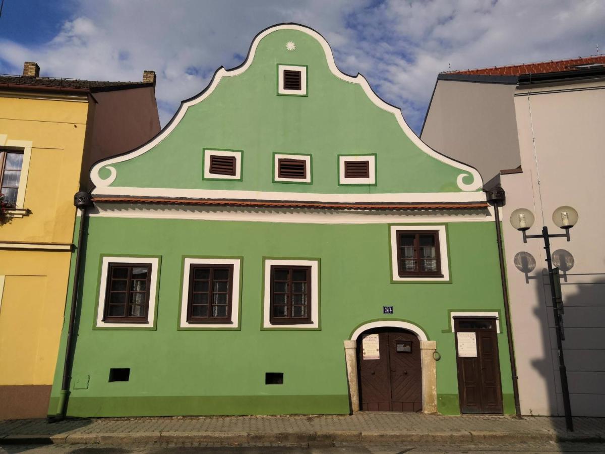 B&B Třeboň - Apartmány v centru u Moravců - Bed and Breakfast Třeboň