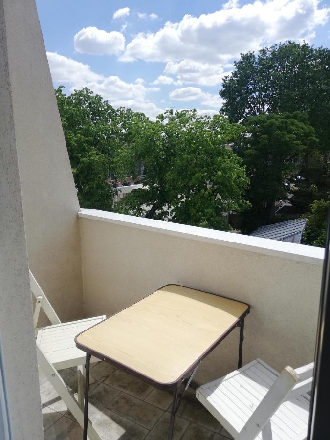 Quiet apartment, 12 mn from Paris - Chambres d’hôtes