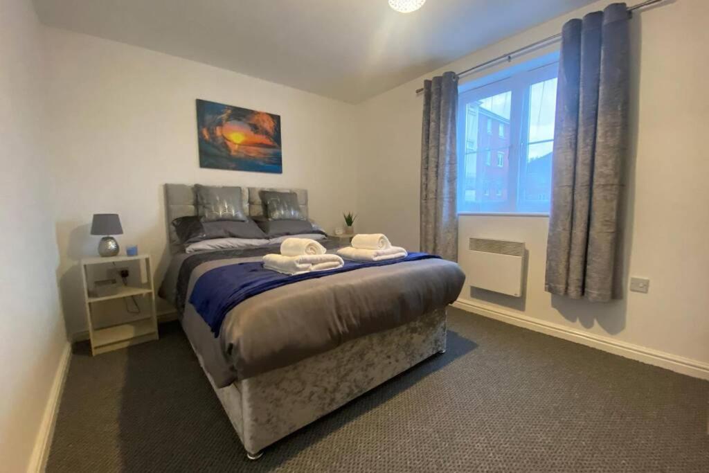 B&B Cardiff - The Onyx Suite - 1 Bed apartment w/ free parking - Bed and Breakfast Cardiff