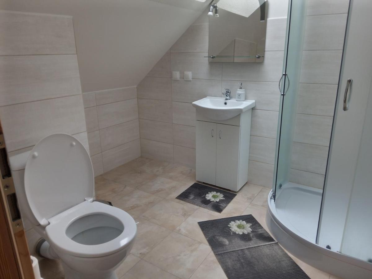 Quadruple Room with Private Bathroom