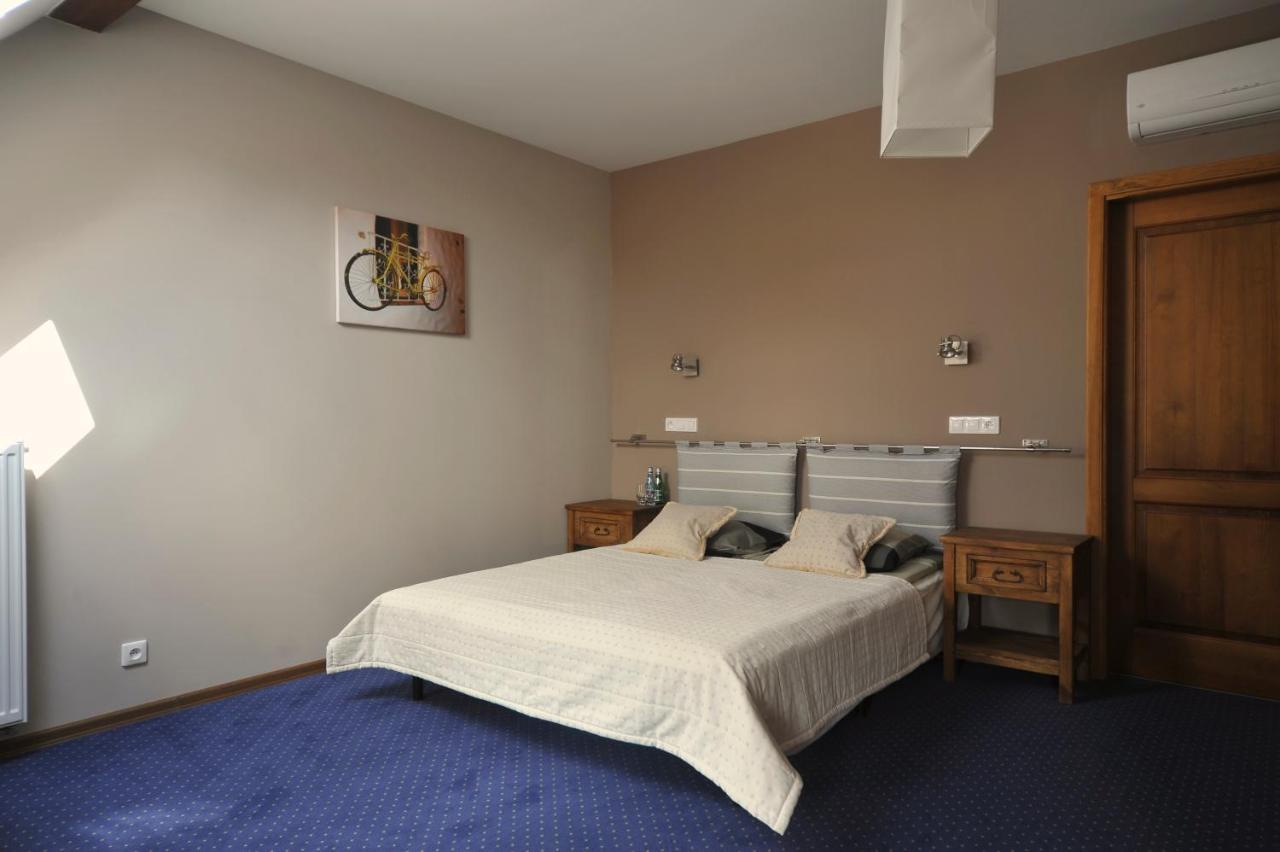 Camera Matrimoniale/Doppia con Letti Singoli