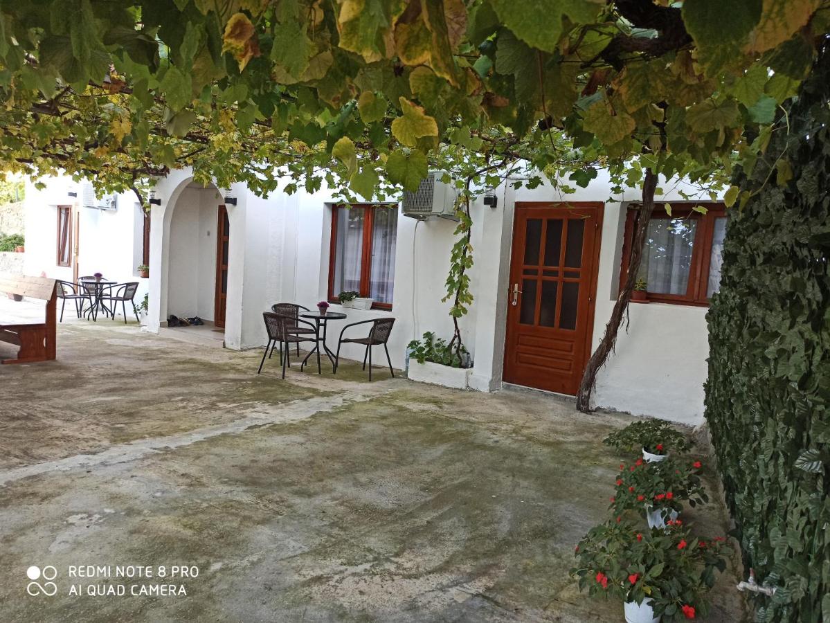 Apartments Kollari - B&B Dulcigno