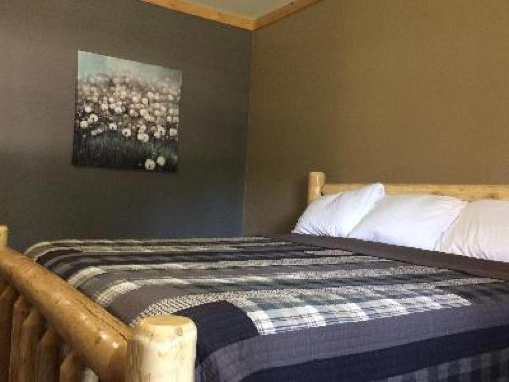 B&B Lewistown - Big Horse Inn and Suites - Bed and Breakfast Lewistown