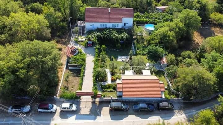 Apartments and Rooms Minex - B&B Trebinje