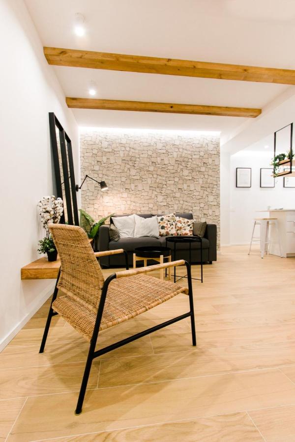 Estupendo Piso de 2 dormitorios en la Gran Vía. A/A. Wifi. - B&B Salamanca