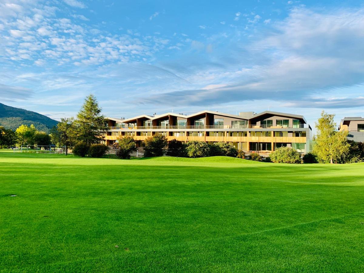 Teehouse Golf Apartment - Bed and Breakfast